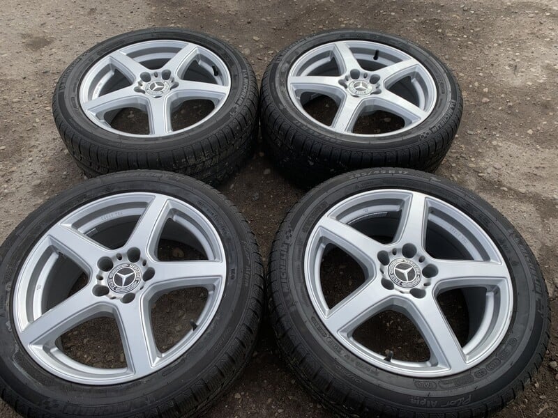 Photo 1 - Mercedes-Benz Siunciam, 7.5J ET47 light alloy R17 rims