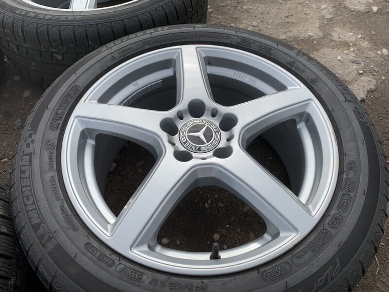 Photo 2 - Mercedes-Benz Siunciam, 7.5J ET47 light alloy R17 rims