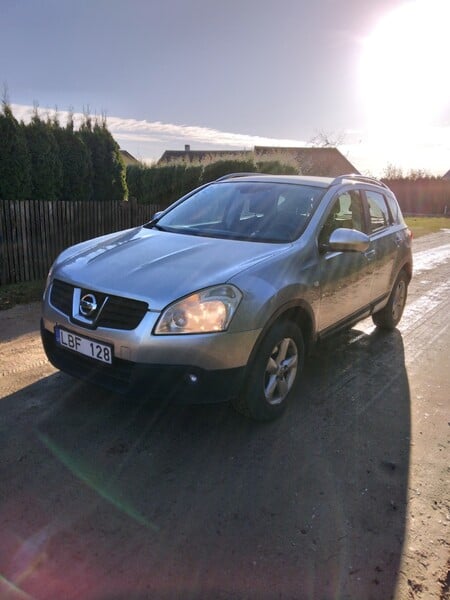 Nissan Qashqai 2008 y Off-road / Crossover