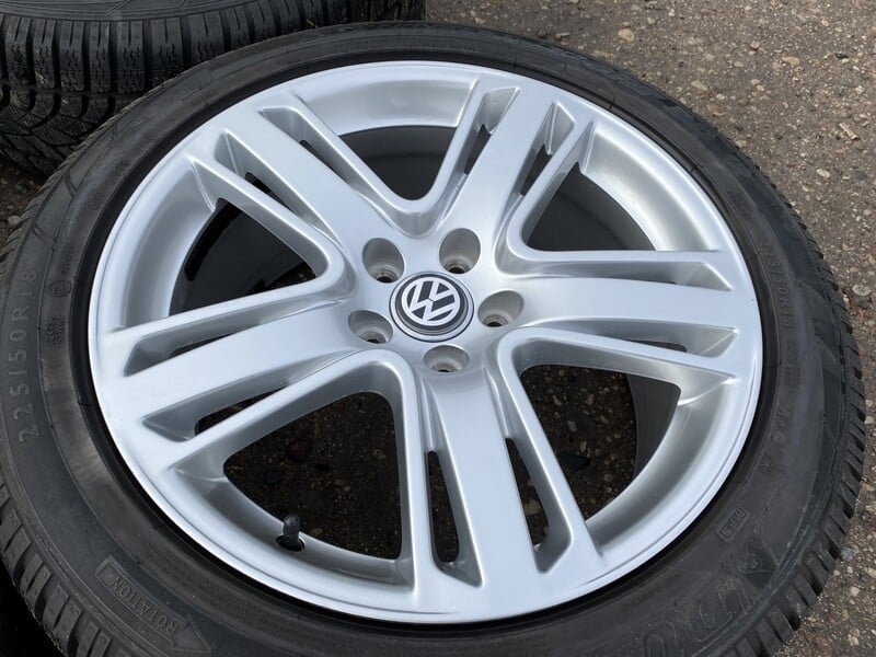 Photo 3 - Volkswagen Siunciam, 8J ET34 light alloy R18 rims