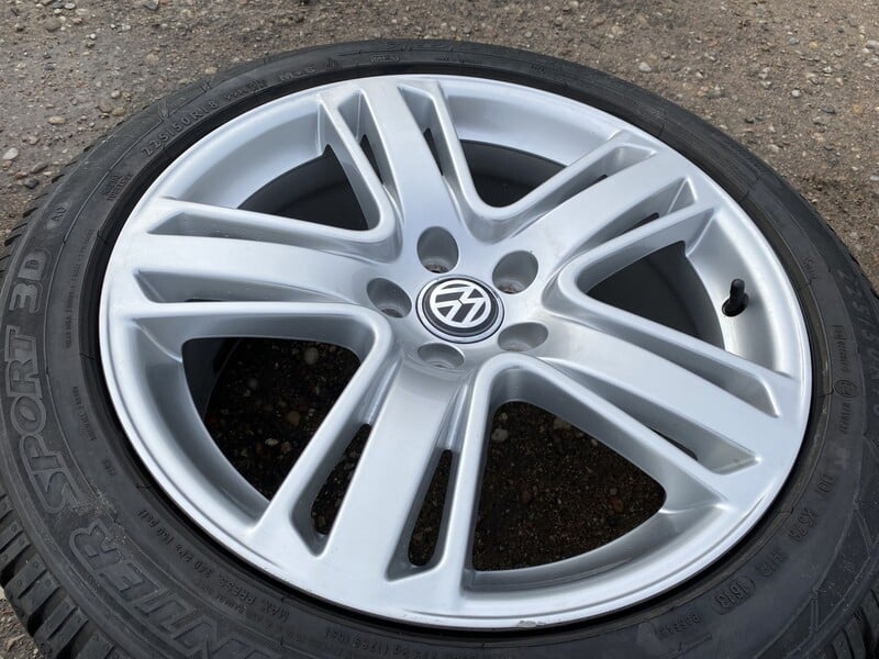 Photo 5 - Volkswagen Siunciam, 8J ET34 light alloy R18 rims