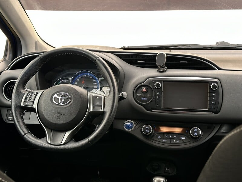 Photo 14 - Toyota Yaris 2014 y Hatchback