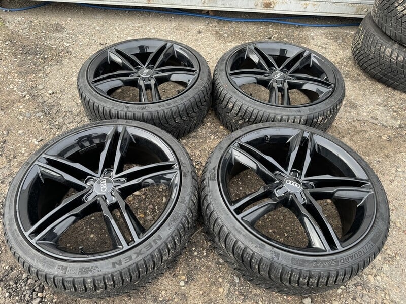 Audi Siunciam, 8,5J ET35 light alloy R19 rims