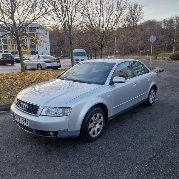 Audi A4 2003 г Седан