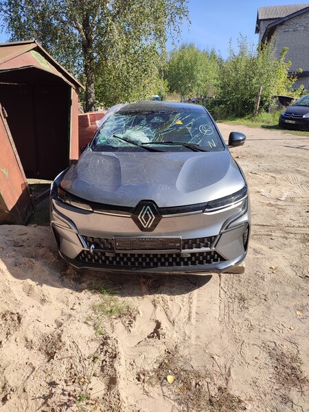 Renault Megane 2023 m dalys