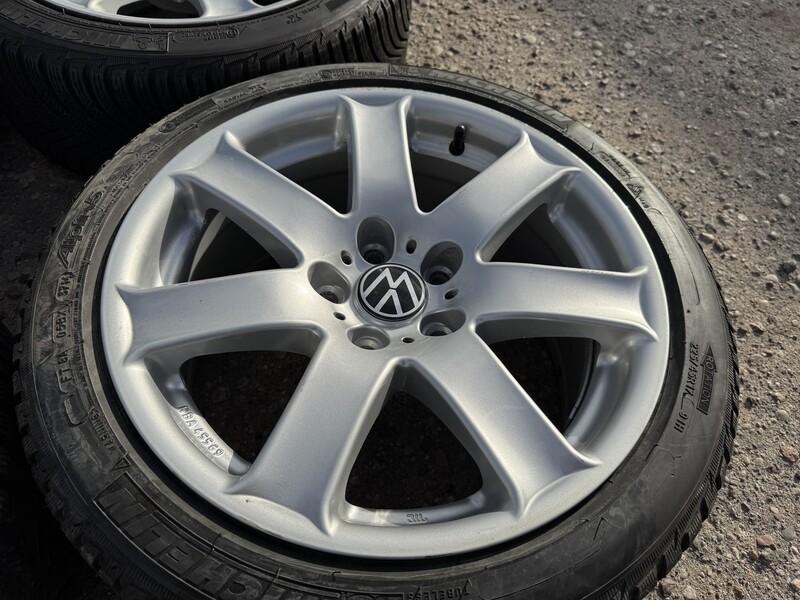 Photo 3 - Volkswagen Siunciam, 8J ET30 Transporter light alloy R17 rims