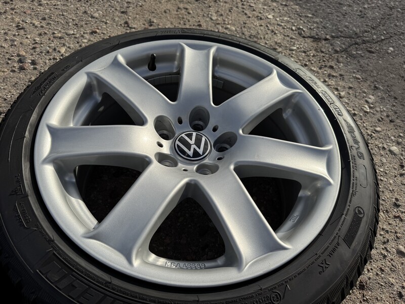 Photo 4 - Volkswagen Siunciam, 8J ET30 Transporter light alloy R17 rims