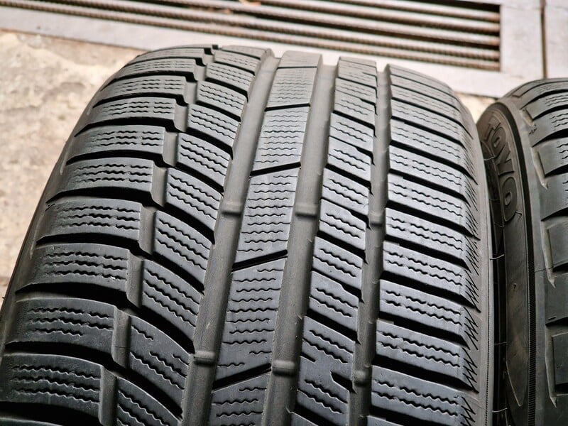 Photo 4 - Toyo SNOWPROX S954 R19 winter tyres passanger car