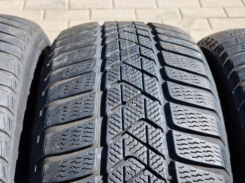 Photo 5 - Pirelli Winter SOTTO ZERO 3 R17 winter tyres passanger car