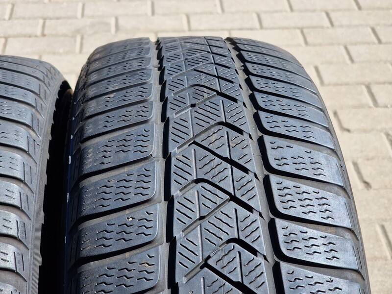 Photo 7 - Pirelli Winter SOTTO ZERO 3 R17 winter tyres passanger car