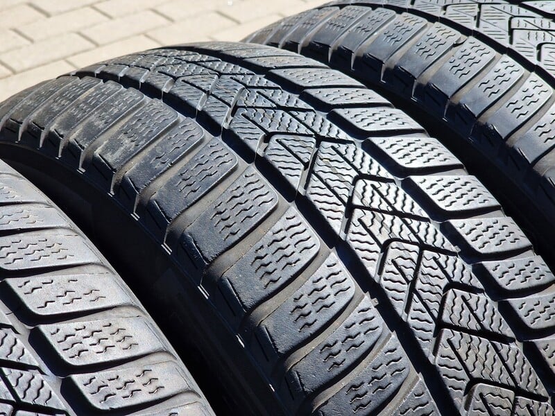 Photo 9 - Pirelli Winter SOTTO ZERO 3 R17 winter tyres passanger car