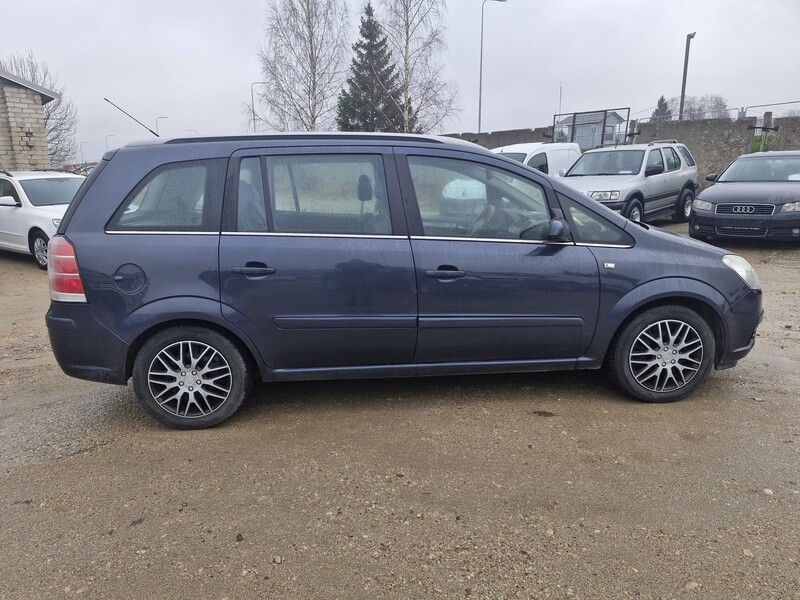 Photo 4 - Opel Zafira 2006 y Van