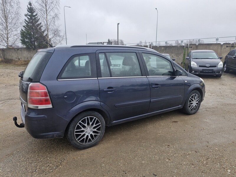 Photo 7 - Opel Zafira 2006 y Van