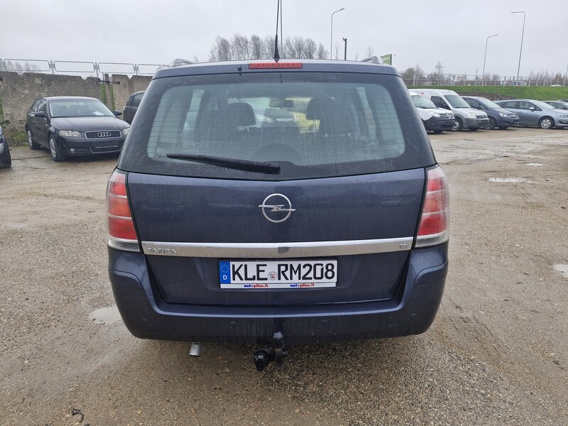 Photo 9 - Opel Zafira 2006 y Van