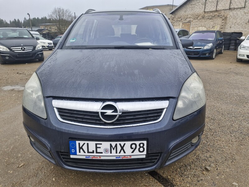 Photo 12 - Opel Zafira 2006 y Van