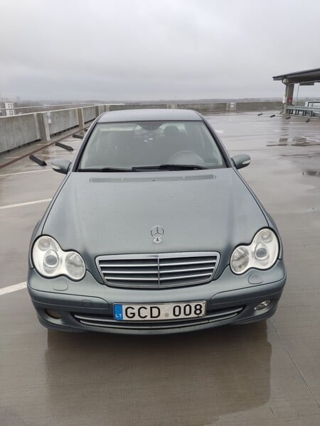 Mercedes-Benz C 200 W203 2006 y