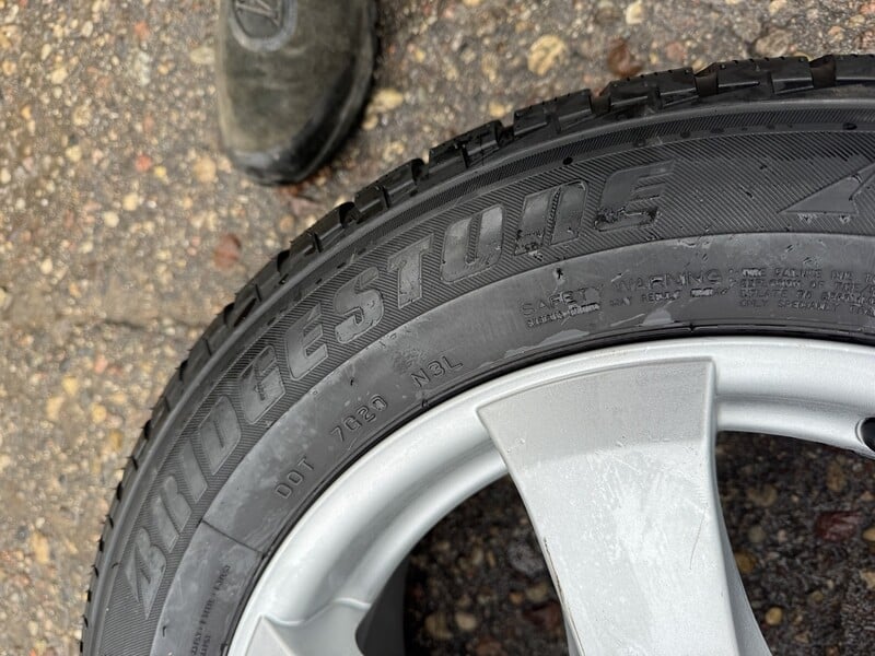 Photo 12 - Bridgestone +Pirelli 5+6mm R16 winter tyres passanger car