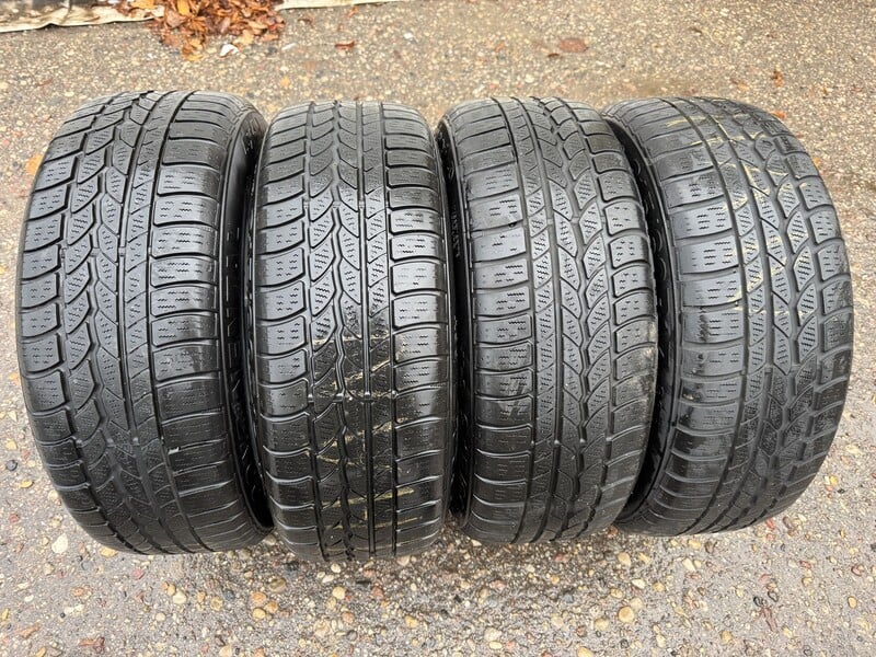 Photo 1 - Continental Siunciam, 6mm R17 winter tyres passanger car