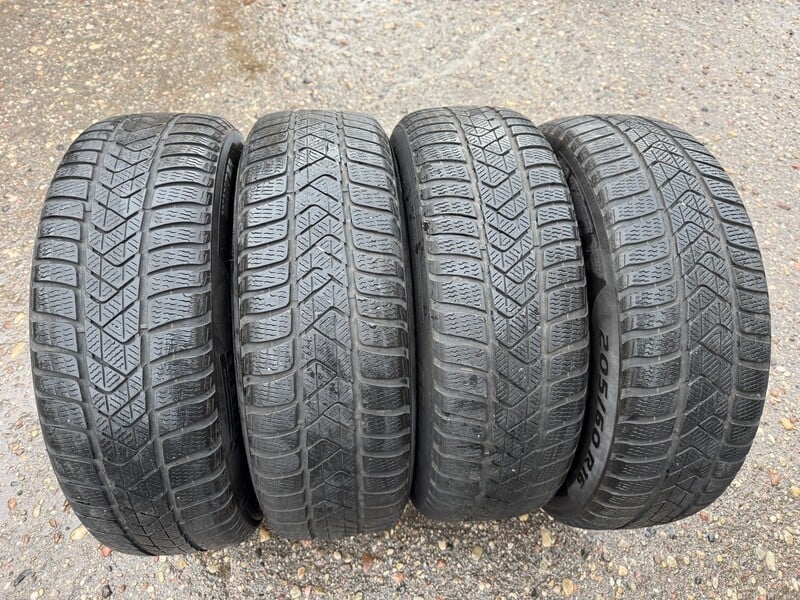 Photo 1 - Pirelli Siunciam, 5mm 2019m R16 winter tyres passanger car