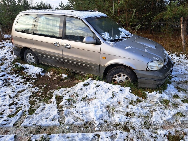 Kia Carnival 2001 y Van