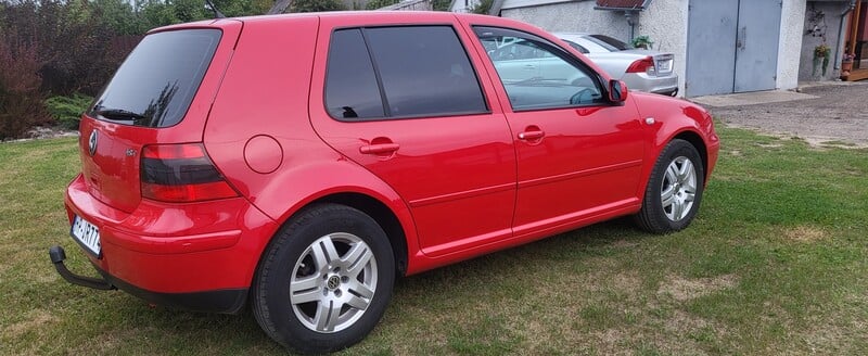 Photo 3 - Volkswagen Golf 2002 y Hatchback