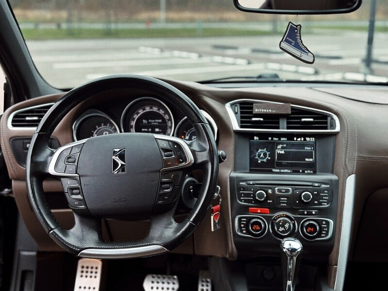 Photo 10 - Citroen DS4 2012 y Hatchback