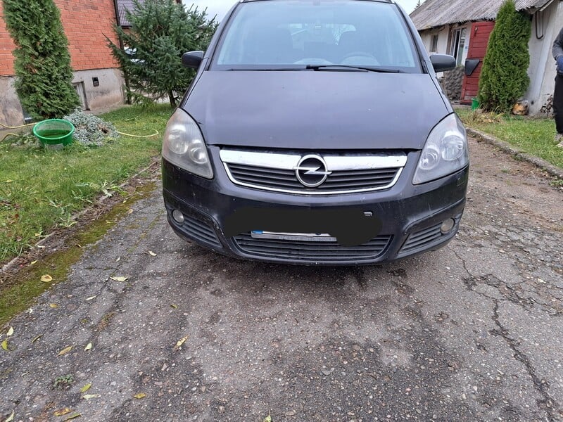 Photo 2 - Opel Zafira 2006 y Van