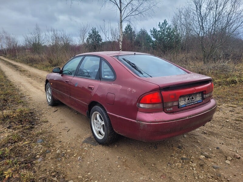 Фотография 6 - Mazda 626 1993 г Хэтчбек