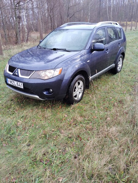 Photo 2 - Mitsubishi Outlander 2007 y Off-road / Crossover