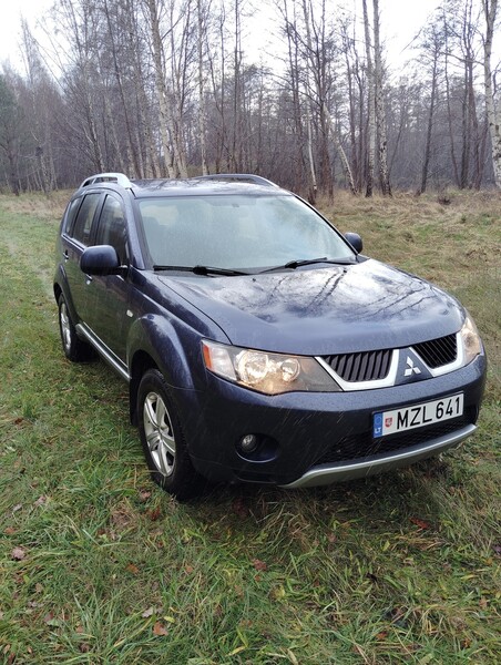 Photo 3 - Mitsubishi Outlander 2007 y Off-road / Crossover