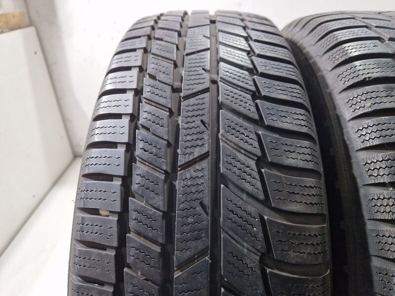 Photo 2 - Toyo 6-7mm R17 winter tyres passanger car