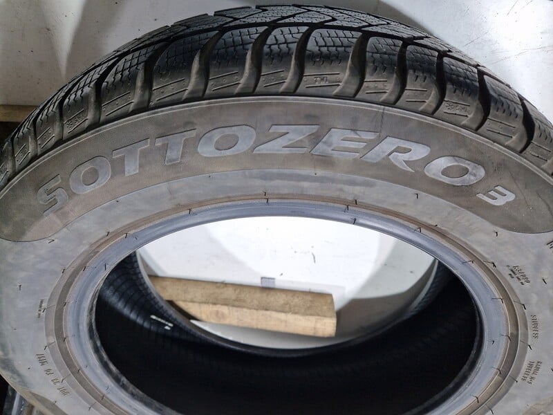 Photo 8 - Pirelli 6-7mm R16 winter tyres passanger car