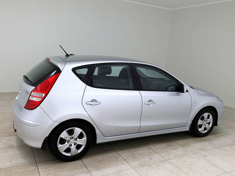 Photo 3 - Hyundai i30 2010 y Hatchback