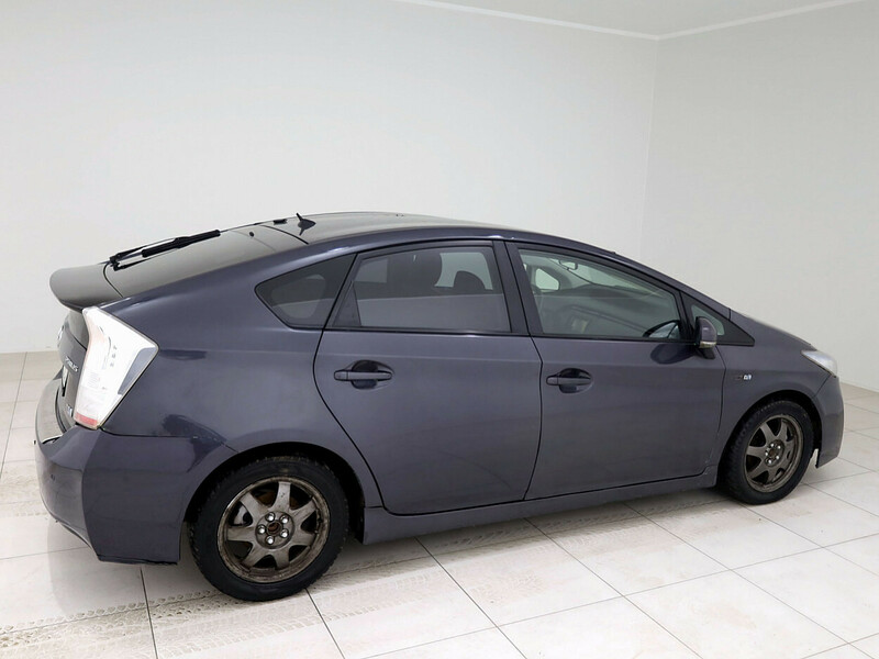 Фотография 3 - Toyota Prius 2010 г Хэтчбек