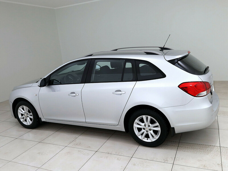 Nuotrauka 4 - Chevrolet Cruze 2014 m Universalas