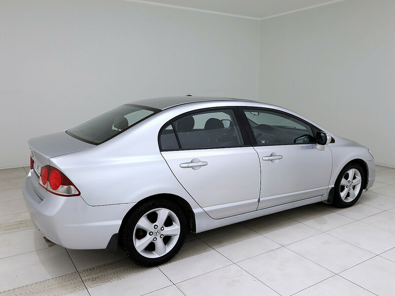 Photo 3 - Honda Civic 2007 y Sedan