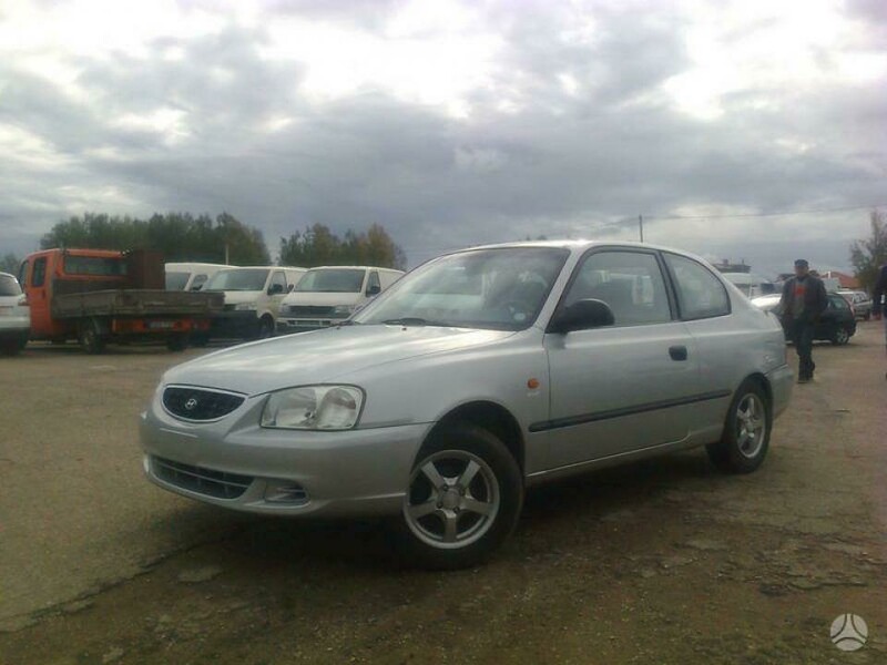 Фотография 1 - Hyundai Accent 2002 г Хэтчбек