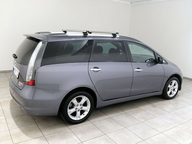 Photo 3 - Mitsubishi Grandis 2009 y Van