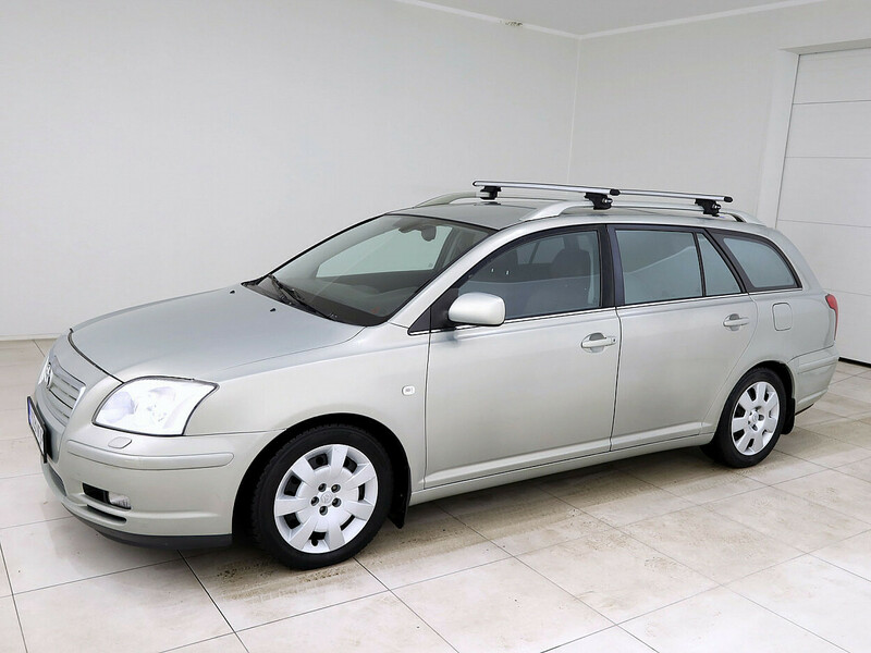 Photo 2 - Toyota Avensis 2003 y Wagon