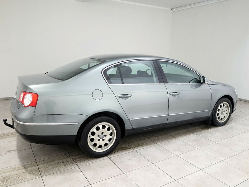 Photo 3 - Volkswagen Passat 2006 y Sedan