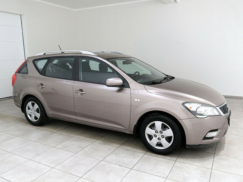 Nuotrauka 1 - Kia Cee'd 2009 m Universalas