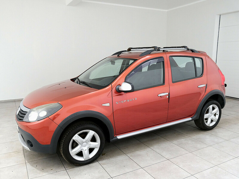 Photo 2 - Dacia Sandero 2010 y Hatchback