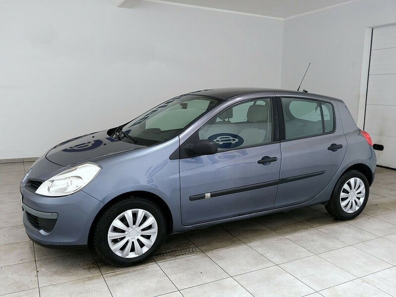 Фотография 2 - Renault Clio 2006 г Хэтчбек