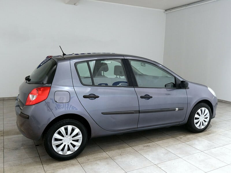 Фотография 3 - Renault Clio 2006 г Хэтчбек