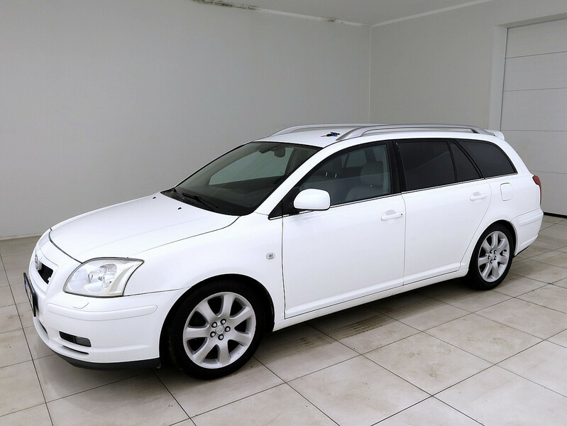 Photo 2 - Toyota Avensis 2006 y Wagon