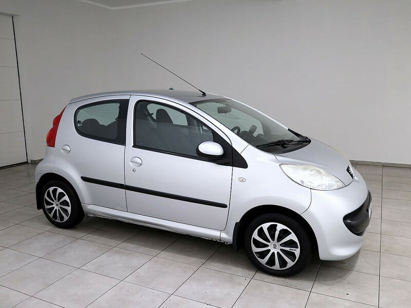 Photo 1 - Peugeot 107 2006 y Hatchback