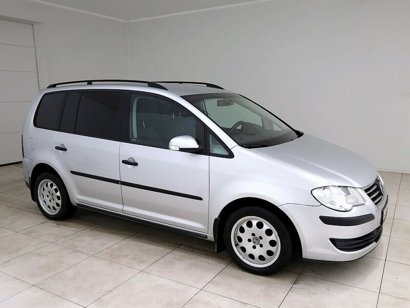 Photo 1 - Volkswagen Touran 2009 y Van