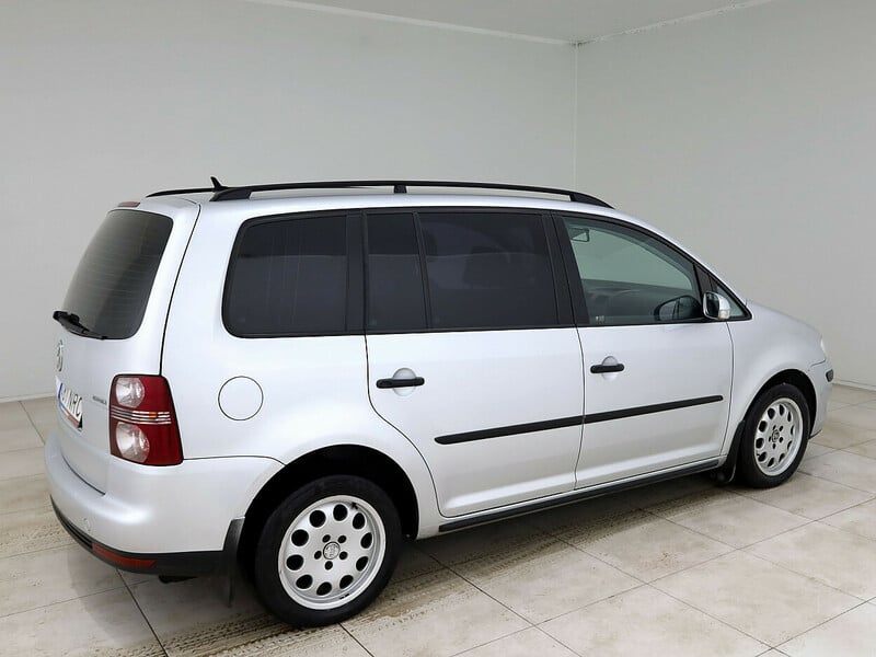 Photo 3 - Volkswagen Touran 2009 y Van