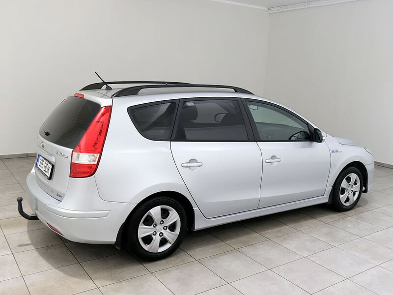 Photo 3 - Hyundai i30 2011 y Wagon