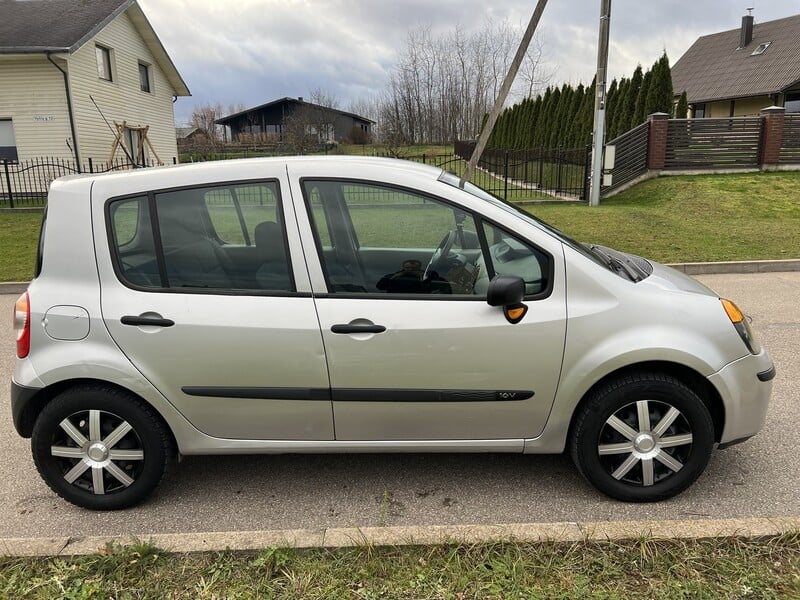 Nuotrauka 3 - Renault Modus 2006 m Hečbekas